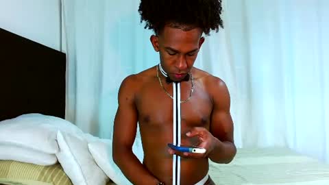 jhon_swit online show from August 5, 3:26 am
