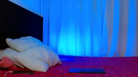 jhon_swit online show from August 16, 3:32 am