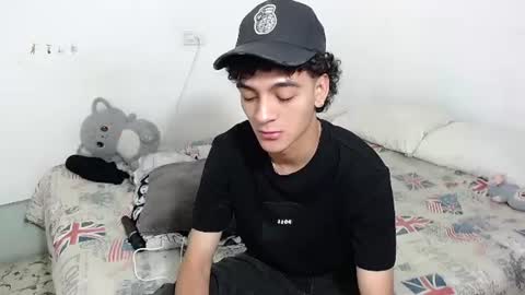 jhonay__cute online show from August 3, 2:35 pm