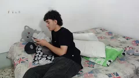 jhonay__cute online show from August 3, 4:47 pm