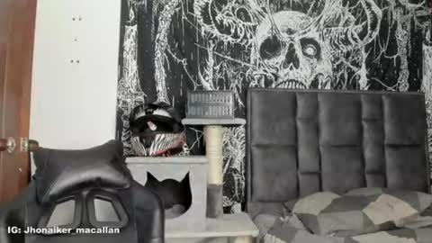 Jhonaiker online show from July 17, 12:32 am