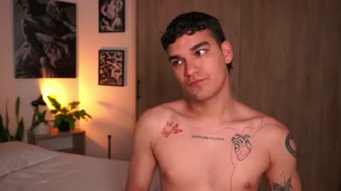 Jhonny  online show from August 3, 10:06 pm