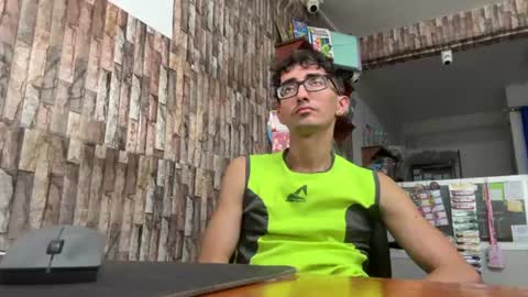 jhosuamoore2 online show from August 12, 9:50 pm