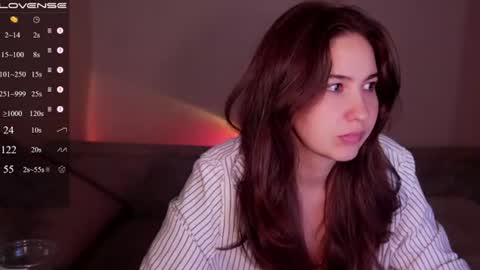 jia_lisaa online show from August 9, 5:58 pm