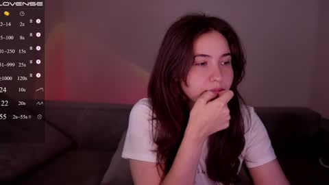 jia_lisaa online show from August 12, 12:29 pm