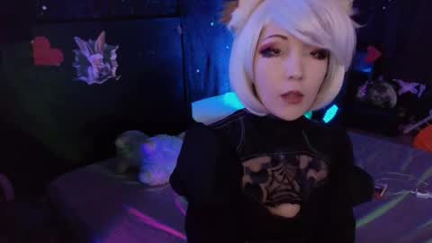    online show from March 14, 2:18 am