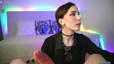 Jil and Alex online show from April 10, 10:41 am