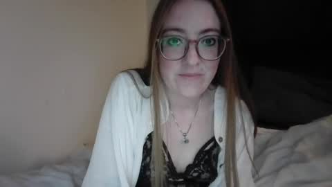 jilliangiselle online show from July 28, 5:24 am