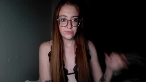 jilliangiselle online show from August 18, 4:18 am