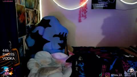  Jinx  online show from August 13, 4:37 am
