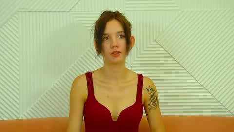 JiwonWong online show from August 8, 4:23 am