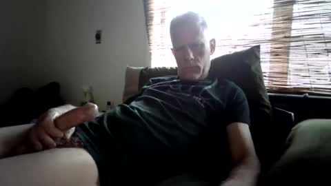 jizzmitten5 online show from July 9, 7:08 pm