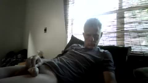 jizzmitten5 online show from August 3, 1:07 pm