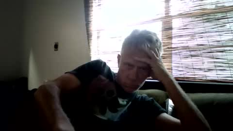 jizzmitten5 online show from August 10, 8:43 pm