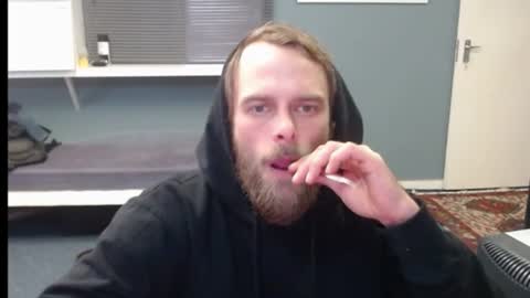 JamesJan van Rebel online show from August 9, 9:32 am
