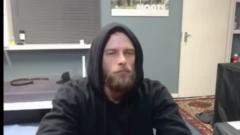 JamesJan van Rebel online show from August 10, 5:09 am