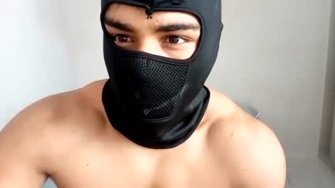 jjavier203018 online show from September 5, 12:21 pm