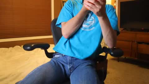 jjjjjfive online show from July 18, 4:35 am
