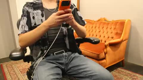 jjjjjfive online show from July 22, 4:15 am