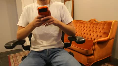 jjjjjfive online show from August 16, 5:22 am