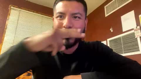 jjuarez5409 online show from March 14, 3:46 am