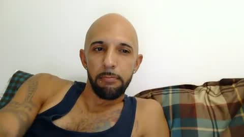 Puertorican-Papi online show from September 6, 7:20 pm