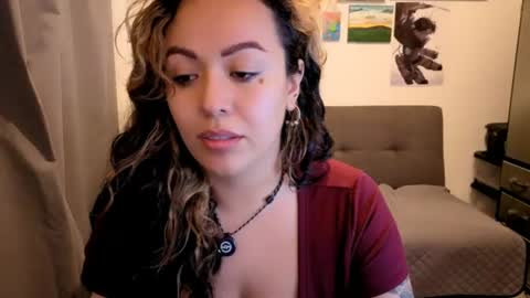 joan_allen online show from August 12, 6:21 pm