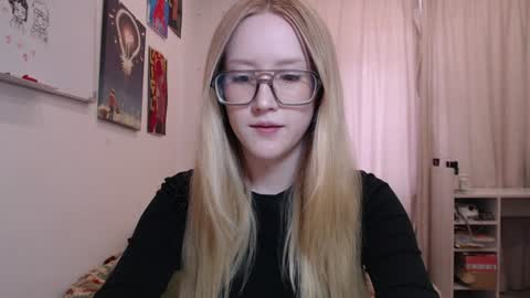 joan_kiss online show from July 15, 6:58 am
