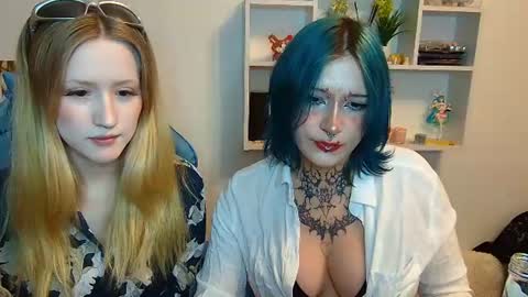 joan_kiss online show from August 15, 7:40 pm