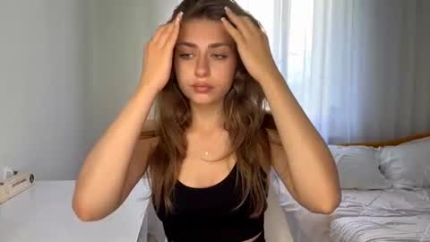 Bella online show from August 4, 2:03 pm