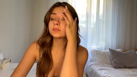 Bella online show from August 11, 4:09 pm