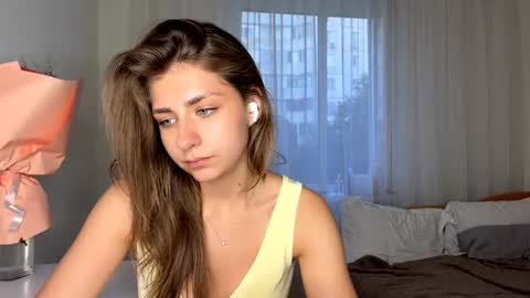 Bella online show from August 14, 5:16 pm