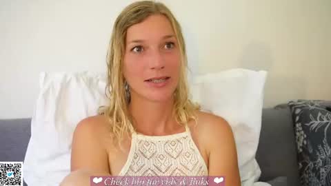 JoannaDea online show from July 11, 2:45 pm