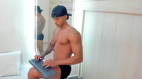 Joao Da Silva online show from July 11, 9:54 pm