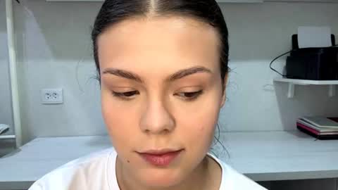 alizellle online show from August 11, 8:33 pm