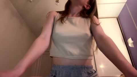 Lina online show from June 10, 4:03 pm