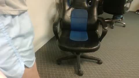 joe_smith5679 online show from May 27, 8:22 pm