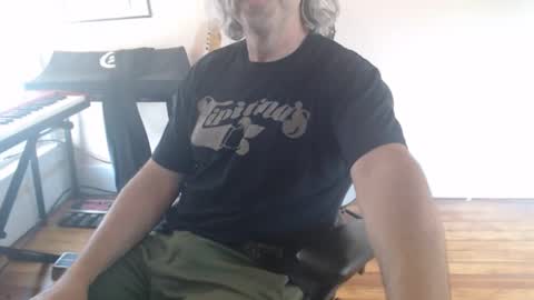joebo7575 online show from June 10, 6:25 pm