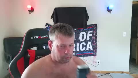 joejoe__ online show from August 13, 3:48 pm