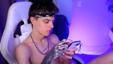 JOELXLANE online show from August 8, 9:15 pm