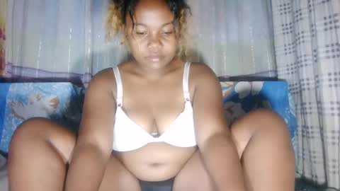 joenah012 online show from August 12, 5:21 am