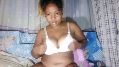 joenah012 online show from August 12, 3:25 pm