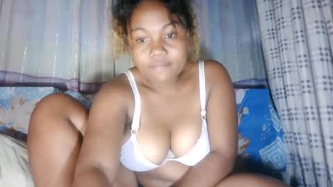 joenah012 online show from August 12, 5:04 pm