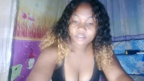 joenah012 online show from August 13, 9:12 am