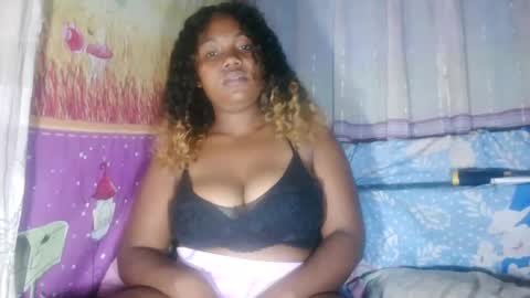 joenah012 online show from August 13, 10:18 am