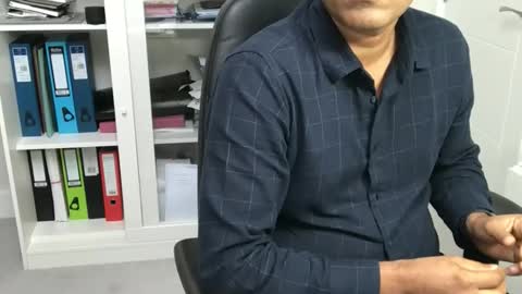 joeshades online show from April 8, 3:33 pm