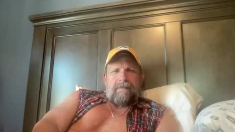 joestros online show from June 4, 9:41 pm