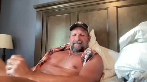joestros online show from August 5, 9:35 pm