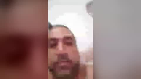 joeylvas online show from August 18, 6:08 am