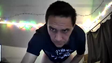 johan54333 online show from August 8, 2:33 am